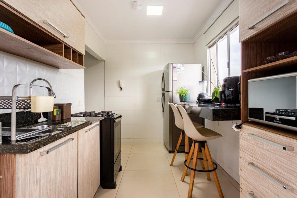 Ap 85M2 , 2Qts Com Suite , Estacionamento, Cozinha Completa , Wi-Fi 500Mb , Jr Catito Brasília Eksteriør bilde